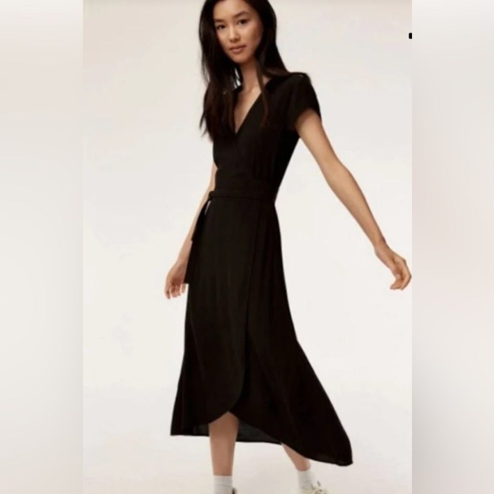 Aritzia Wilfred Free Jessa True Black Maxi Wrap Dress Size S NWT